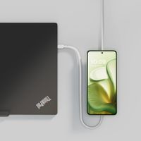 Zens Pro 2 USB-C-Kabel mit kabellosem Ladegerät für Telefon / Earbuds - MagSafe und Qi2 - Weiß