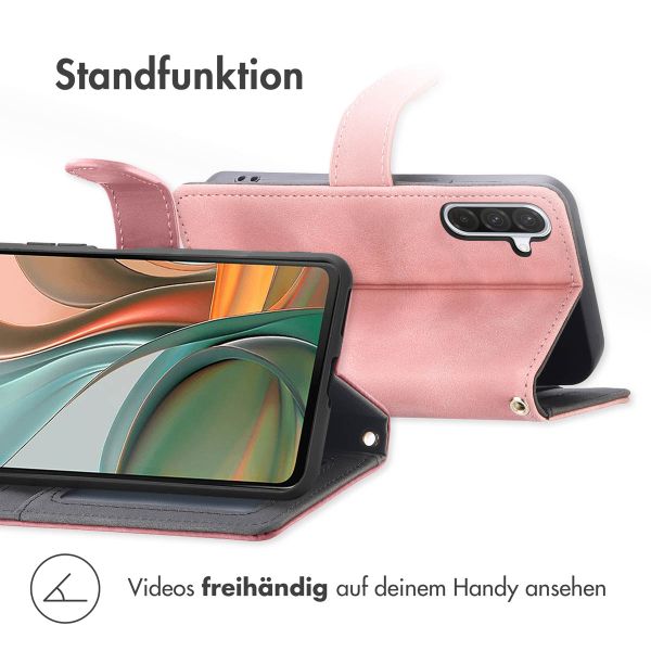 imoshion Klapphülle mit Kordel für das Samsung Galaxy A36 - Rosa