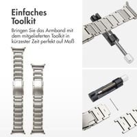 Accezz Mattes Titanstahlarmband für das Samsung Galaxy Watch Ultra (2024/2025) - Silber