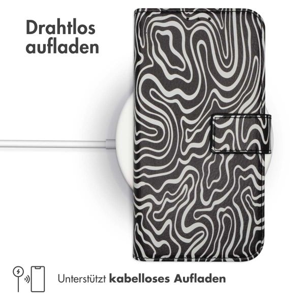 imoshion ﻿Design Klapphülle für das Apple iPhone SE (2022 / 2020) / 8 / 7 / 6(s) - Black And White