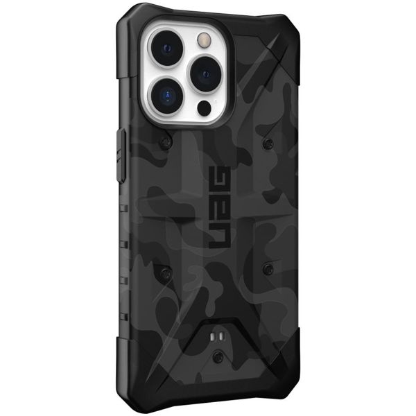 UAG Pathfinder Case für das Apple iPhone 13 Pro - Midnight Camo
