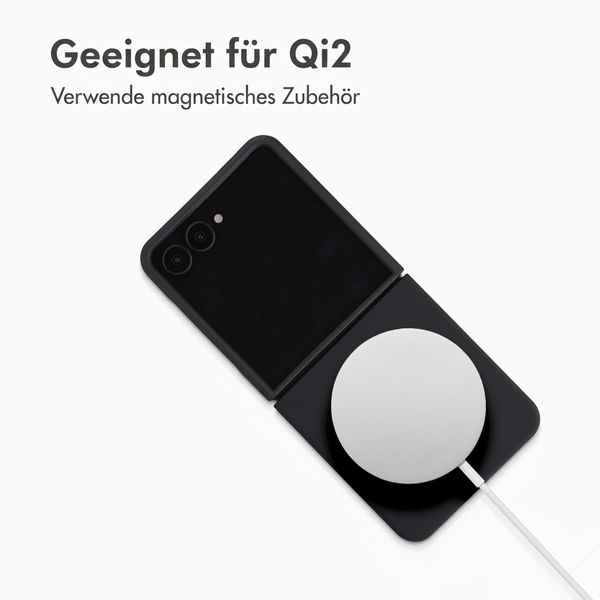 Accezz Liquid Silikoncase mit MagSafe Samsung Galaxy Z Flip 8 - Schwarz
