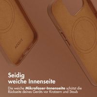 Accezz MagSafe Leather Backcover für das iPhone 13 Pro - Sienna Brown