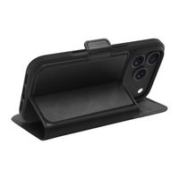 dbramante1928 Oslo Pro Bookcase mit MagSafe Apple iPhone 17 Pro - Schwarz