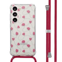imoshion Design Hülle mit Band Samsung Galaxy S23 - Dusty Rose Connected Hearts