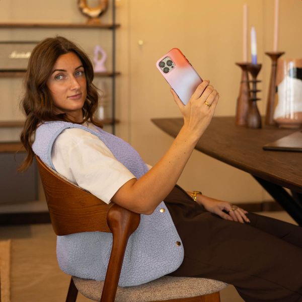 Selencia Vivid Back Cover Samsung Galaxy S24 - Gradient Soft Blush