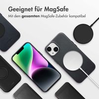 Accezz MagSafe Leather Backcover für das Apple iPhone 14 - Onyx Black