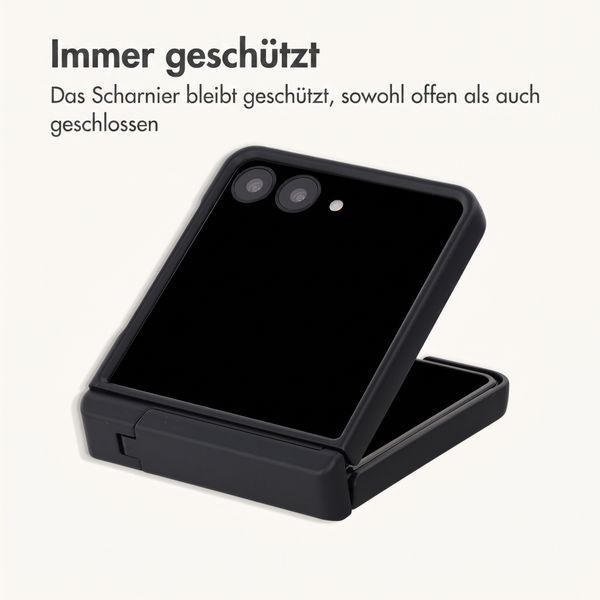 imoshion Color Backcover mit Ständer Samsung Galaxy Z Flip 8 - Schwarz