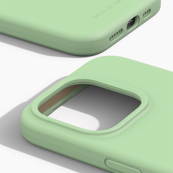 iDeal of Sweden Silikon Case für das iPhone 15 Pro - Mint