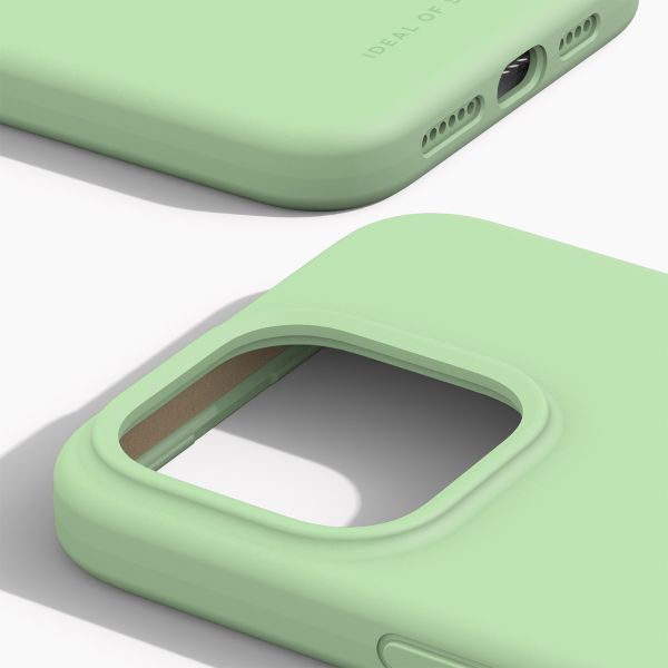 iDeal of Sweden Silikon Case für das iPhone 15 Pro Max - Mint