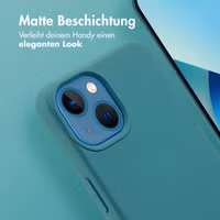 imoshion Color Backcover mit abnehmbarem Handykette und MagSafe Apple iPhone 13 - Dunkelgrün