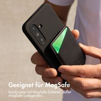 Accezz Liquid Silicone Backcover mit MagSafe für das Samsung Galaxy A36 / A56 - Schwarz