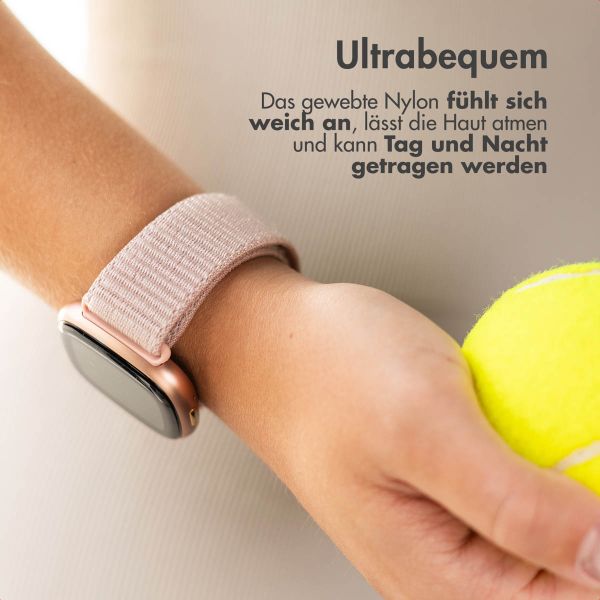 imoshion Nylonarmband für das  Fitbit Versa 4/ 3 / Sense (2) - Rosa