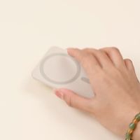 Selencia MagSafe-Saugnapf-Handyhalterung - Warm Grey