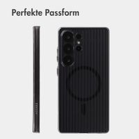Accezz Lite Backcover mit MagSafe | Fluted | Samsung Galaxy S25 Ultra - Schwarz