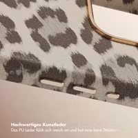 Selencia Sabi Backcover Leopardenmuster mit MagSafe Apple iPhone 16 Pro - Soft Ivory