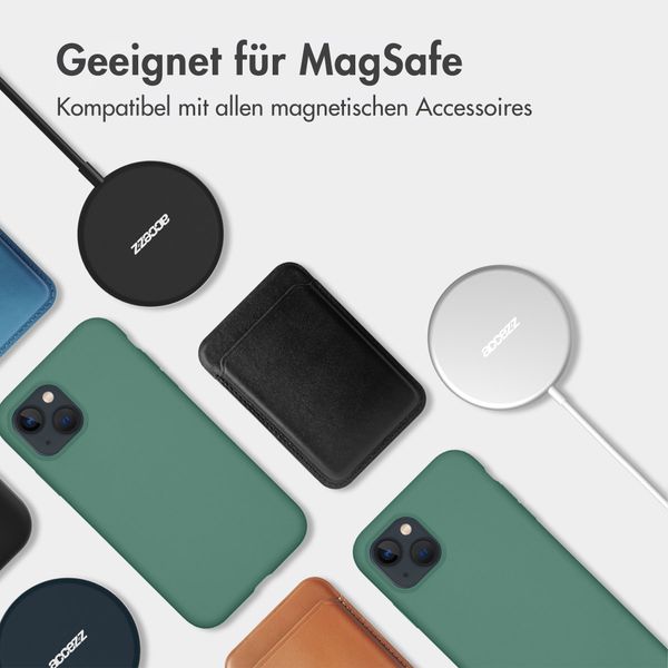 Accezz Liquid Silikoncase mit MagSafe Apple iPhone 17 Pro Max - Dunkelgrün