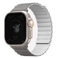 Uniq Revix doppelseitiges Armband für das  Apple Watch Series 1 t/m 11 / SE / Ultra (44/45/46/49 mm) - Ash Grey / Dove White