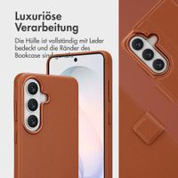 Accezz 2-in-1 Klapphülle aus Leder mit MagSafe Samsung Galaxy S26 - Sienna Brown