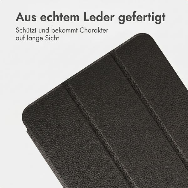 Accezz Leder Trifold Klaphülle Apple iPad Pro 13 (2025) M5 / (2024) M4 - Schwarz