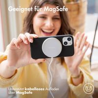 Accezz Liquid Silikoncase mit MagSafe für das iPhone 15 Plus - Schwarz