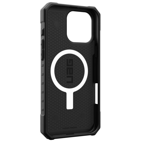 UAG Pathfinder Case für das iPhone 16 Pro Max - Midnight Camo