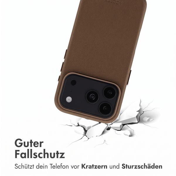 Accezz MagSafe Leather Backcover Apple iPhone 18 Pro / 17 Pro - Kaffeebraun