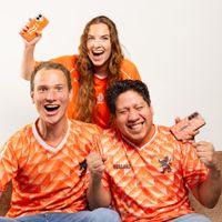 Gestalte dein eigene Nederlands Elftal Backcover Apple iPhone 15 Pro - Niederländische Nationalmannschaft '88