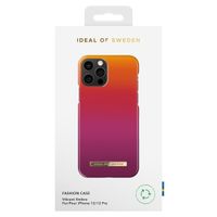 iDeal of Sweden Fashion Back Case Apple iPhone 12 (Pro) - Vibrant Ombre