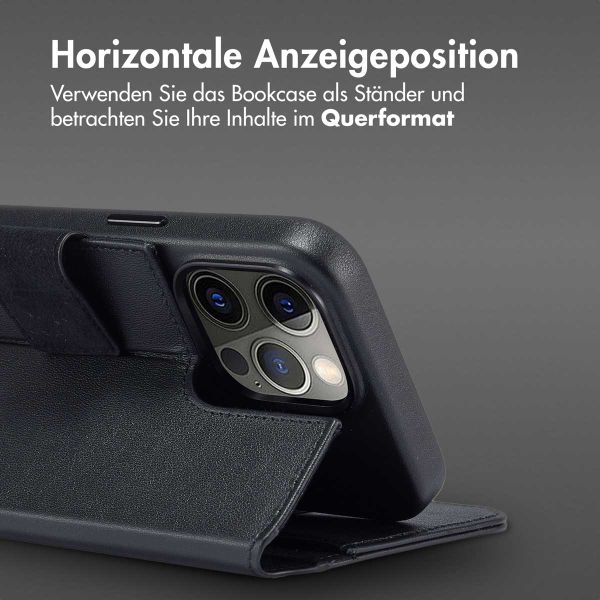 Accezz 2-in-1 Klapphülle aus Leder mit MagSafe für das iPhone 15 Pro Max - Onyx Black