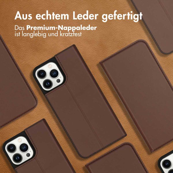 Accezz Premium Leather Slim Klapphülle Apple iPhone 13 Pro Max - Braun