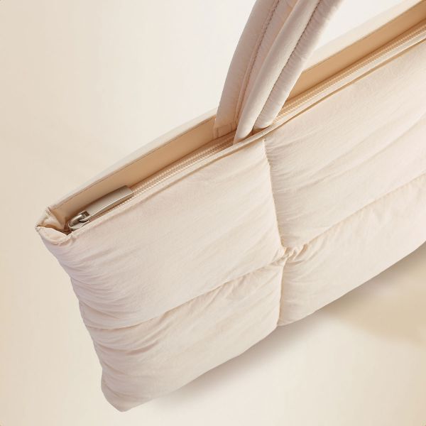 Selencia Vaya Puffy Laptoptasche 16 Zoll - Soft Ivory