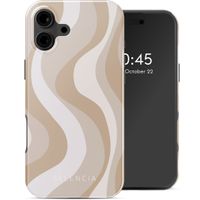 Selencia Vivid Tough Back Cover mit MagSafe für das iPhone 16 - Desert Waves Beige