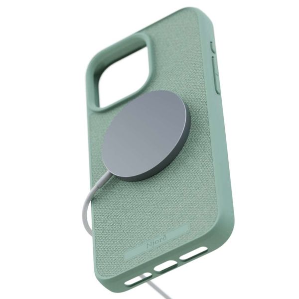 Njorð Collections Fabric MagSafe Case für das iPhone 15 Pro Max - Turquoise