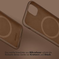 Accezz Liquid Silikoncase mit MagSafe für das iPhone 16 - Light Brown