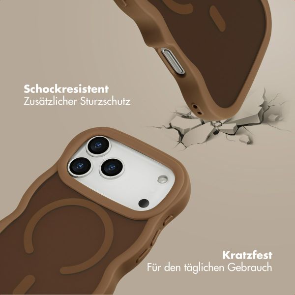 Selencia Wavy Backcover mit MagSafe Apple iPhone 17 Pro Max - Mocha Brown