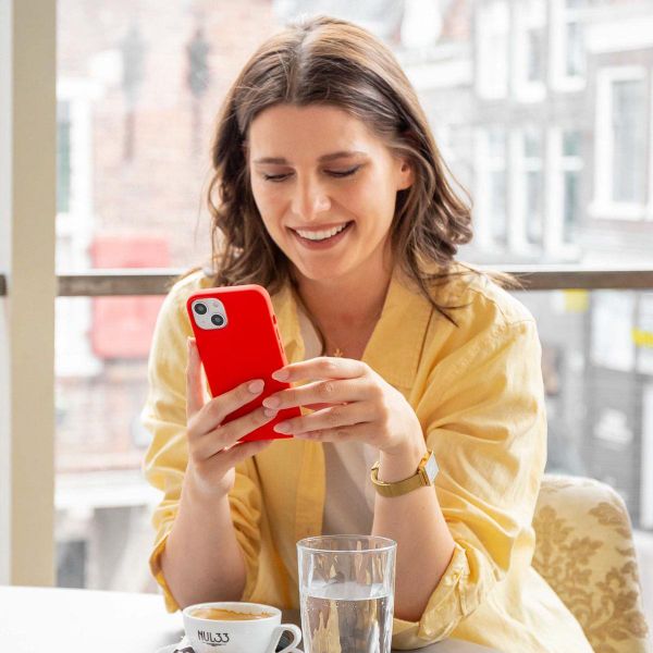 Accezz Liquid Silikoncase Samsung Galaxy Z Fold 5 - Rot