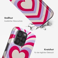 Selencia Vivid Tough Back Cover MagSafe für das iPhone 15 Pro - Double Hearts Rubine Red Lilac