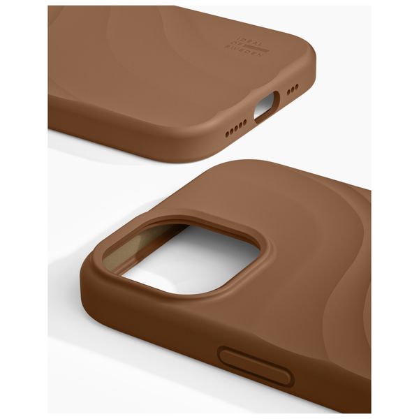 iDeal of Sweden Soft Swirl Silicone MagSafe Hülle Apple iPhone 17e / 16e / 15 / 14 / 13 - Salted Caramel