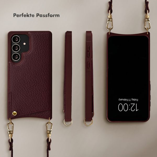 Selencia Nova HandyHülle mit Kordel und Kartenhalter Samsung Galaxy S25 Ultra - Bold Burgundy