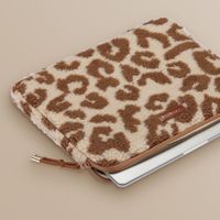 Selencia Teddy Laptop Hülle 13-14 Zoll - Laptop Sleeve - Vanilla Leopard