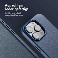 Accezz MagSafe Leather Backcover für das iPhone 16 Pro - Nightfall Blue