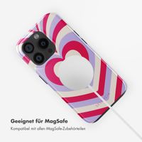 Selencia Vivid Tough Back Cover MagSafe für das iPhone 15 Pro - Double Hearts Rubine Red Lilac