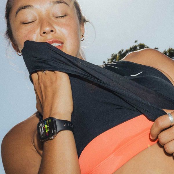 Nomad Tempo Silikonarmband für das  Apple Watch Series 1 - 9 / SE (38/40/41 mm) | Series 10 / 11 (42 mm) - Black