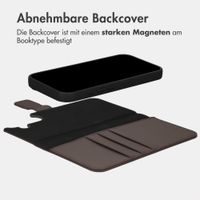 imoshion Herausnehmbare 2-in-1 Luxus-Bookcase Apple iPhone 17 - Braun