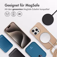 imoshion Color Backcover mit abnehmbarem Handykette und MagSafe Apple iPhone 15 Pro - Nude