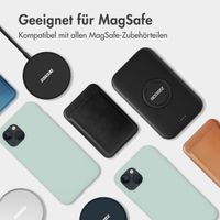 Accezz Liquid Silikoncase mit MagSafe Apple iPhone 15 Plus - Sky Blue