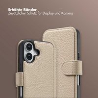 Selencia Riva Bookcase mit MagSafe und Handgelenkband Apple iPhone 17 - Beige