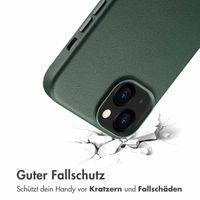 Accezz MagSafe Leather Backcover für das iPhone 13 - Cedar Green