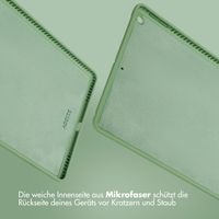 Accezz Liquid Silicone Back Cover für das iPad 9 (2021) 10.2 Zoll / iPad 8 (2020) 10.2 Zoll / iPad 7 (2019) 10.2 Zoll - Hellgrün